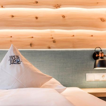Pension Haus Tirol ライオーン エクステリア 写真
