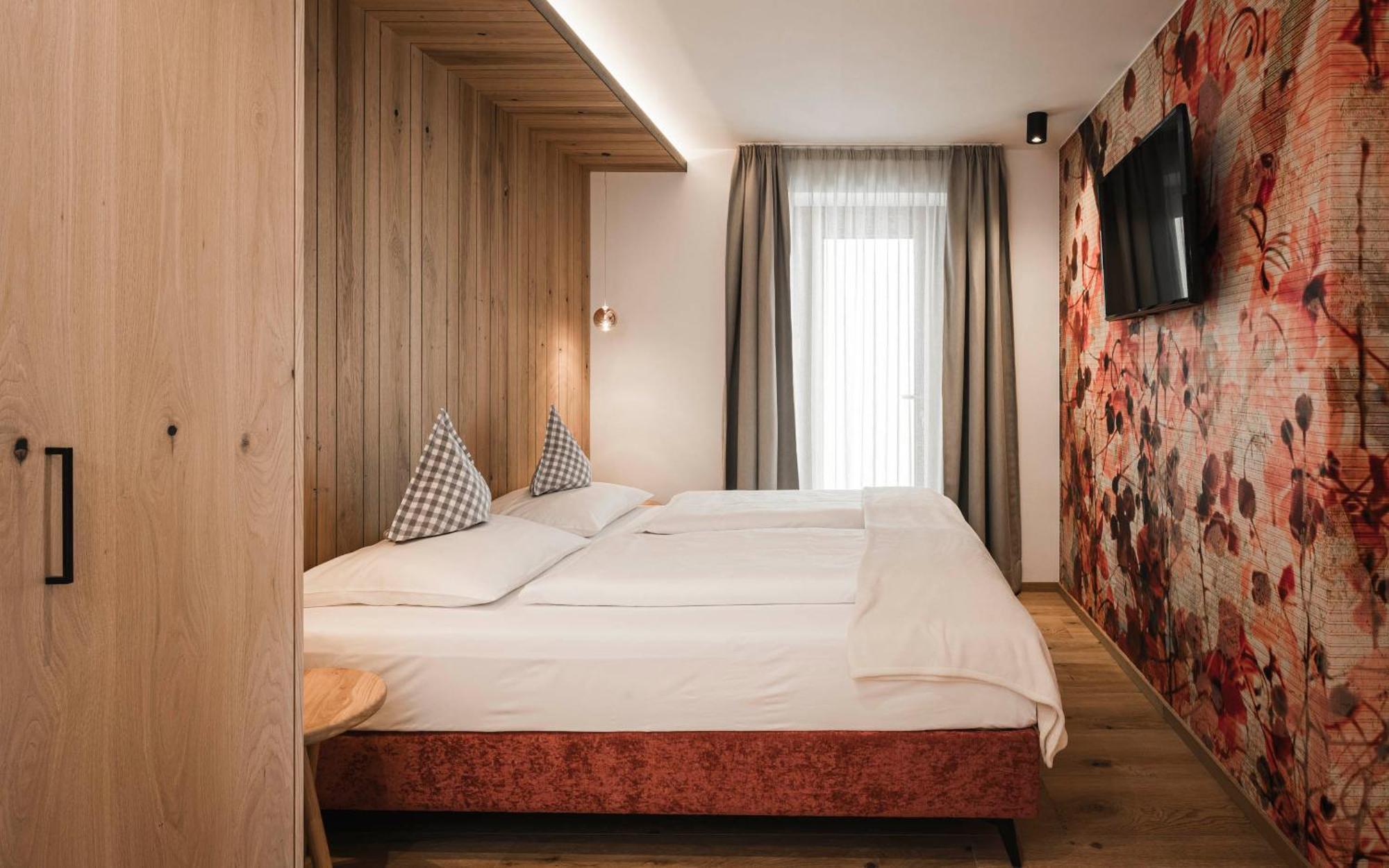 Pension Haus Tirol ライオーン エクステリア 写真