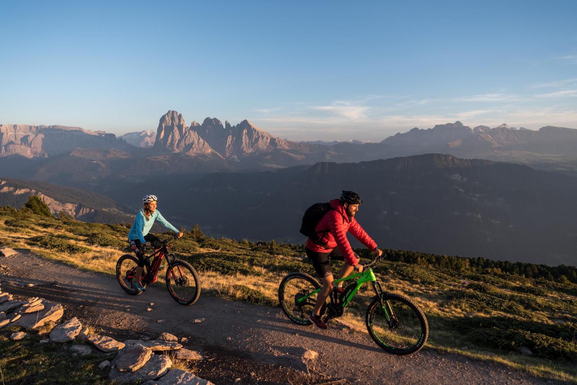 Pension Haus Tirol ライオーン エクステリア 写真